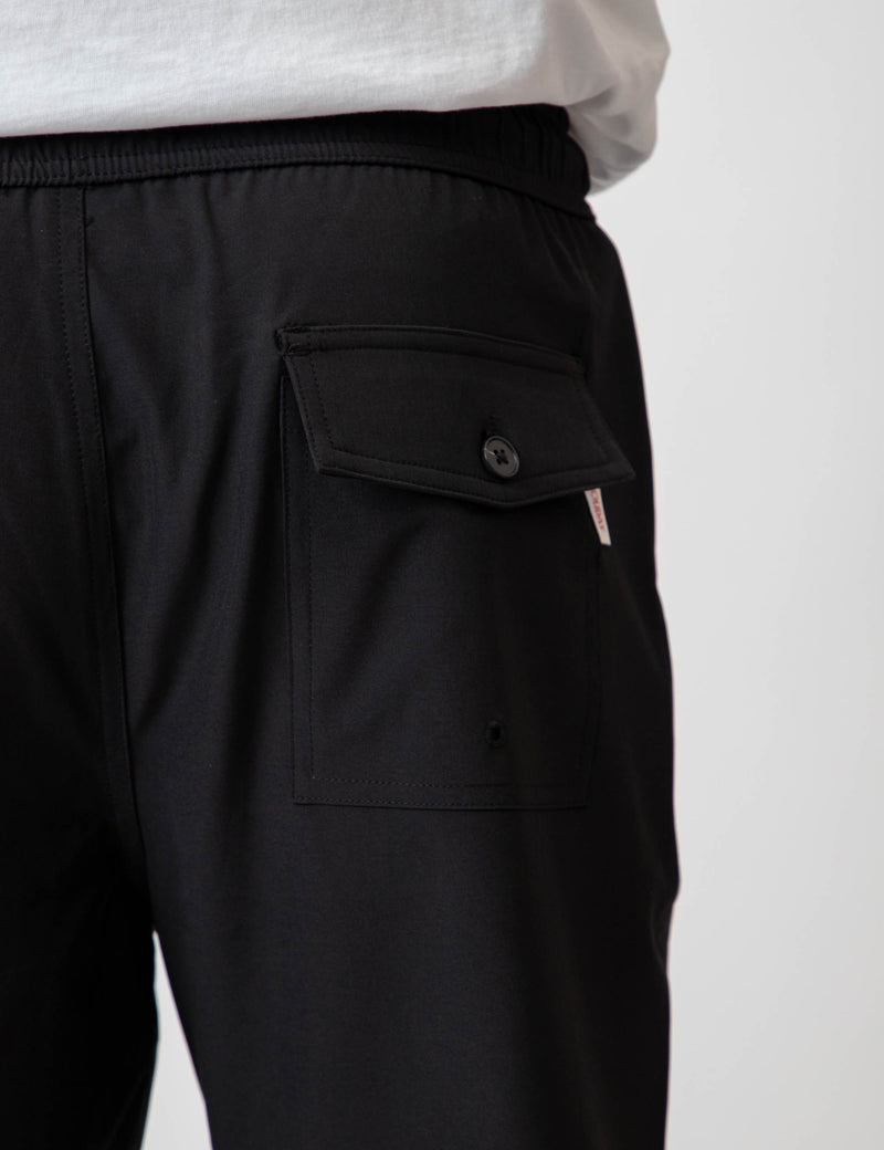 Active Short - Black