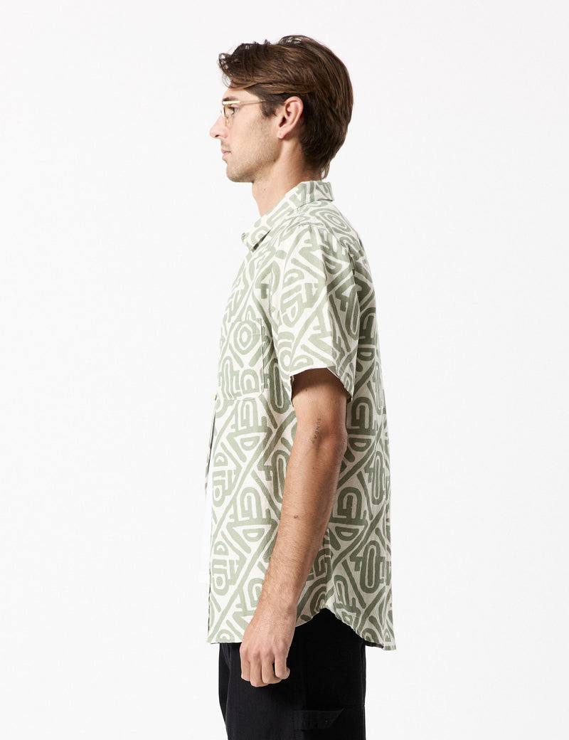 Earl BBQ Shirt - Modern