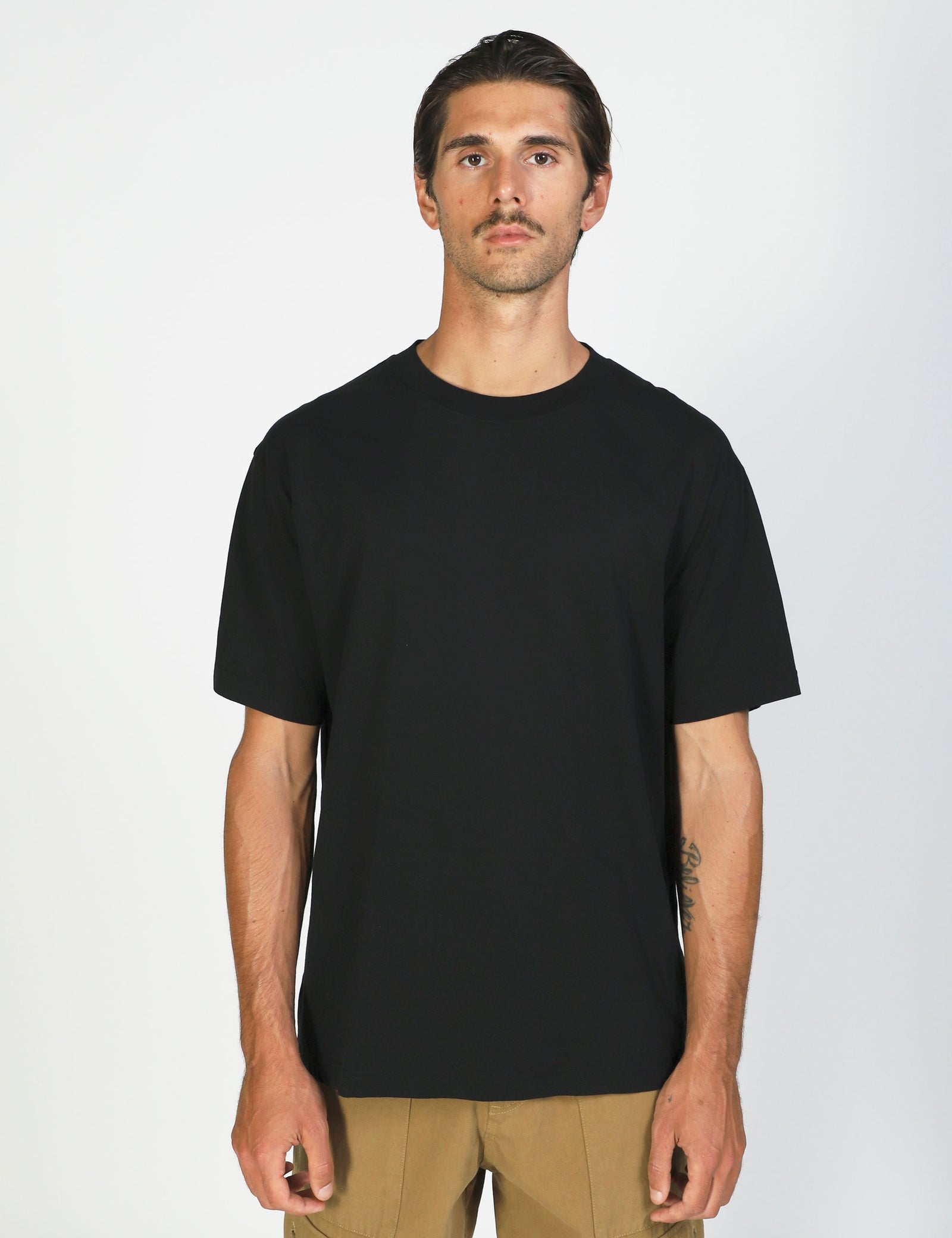 Vanders Loose Tee - Black – Mr Simple